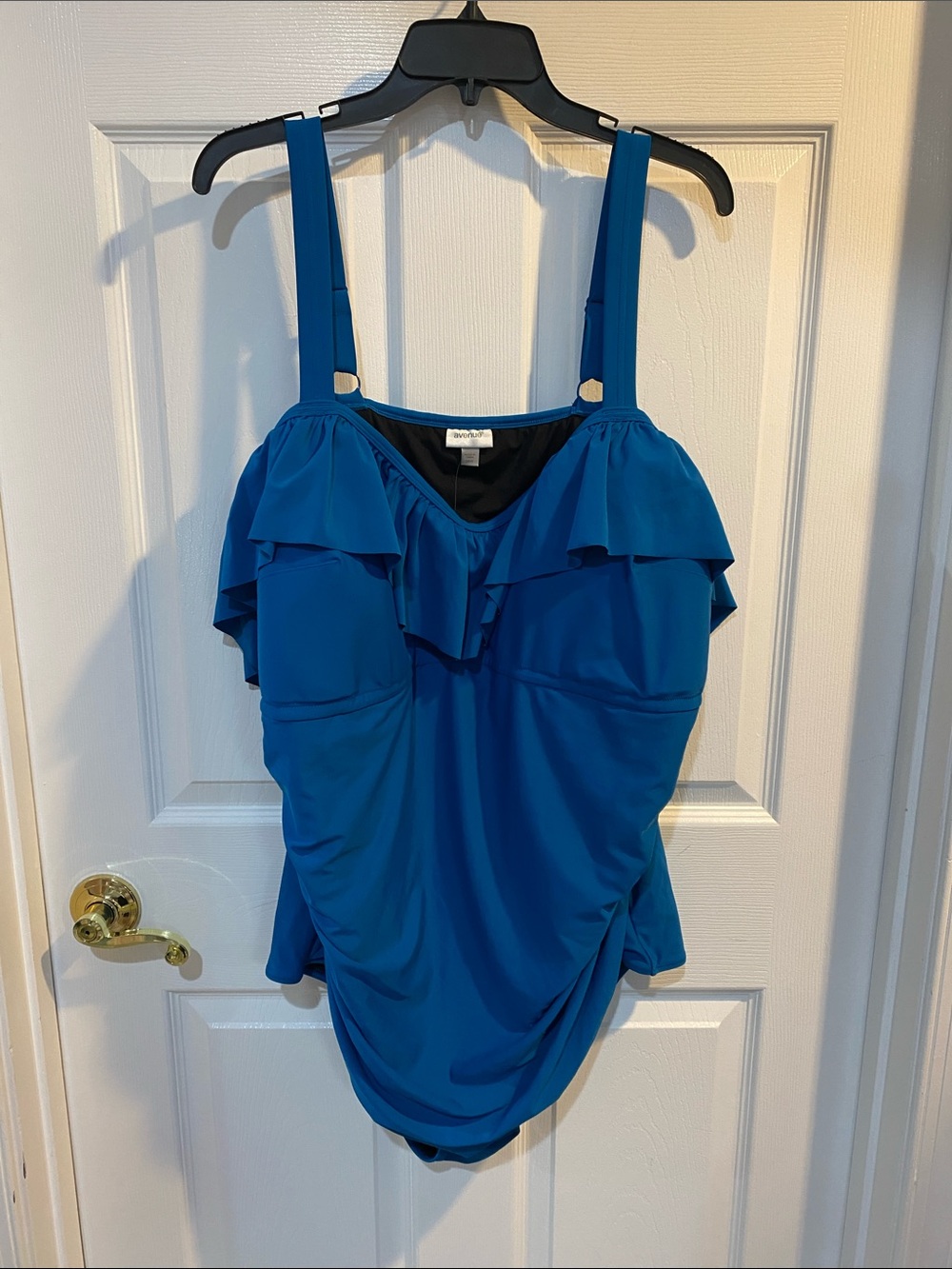 Avenue size 28 one piece swimsuit teal